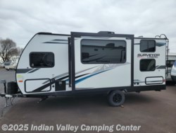 2022 Forest River Surveyor 19BHLE - Used Travel Trailer for sale by Indian Valley Camping Center in Souderton, Pennsylvania