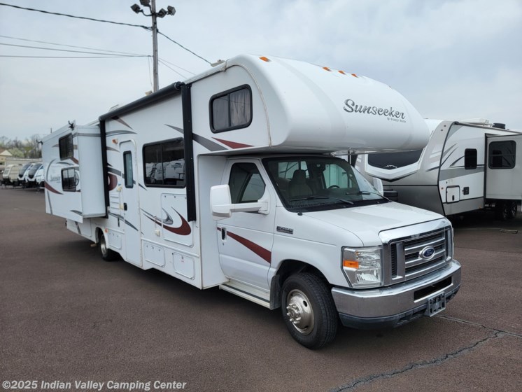 Email now about this 2015 Forest River Sunseeker 3170DS! Used 2015 Forest River Sunseeker 3170DS available in Souderton, Pennsylvania