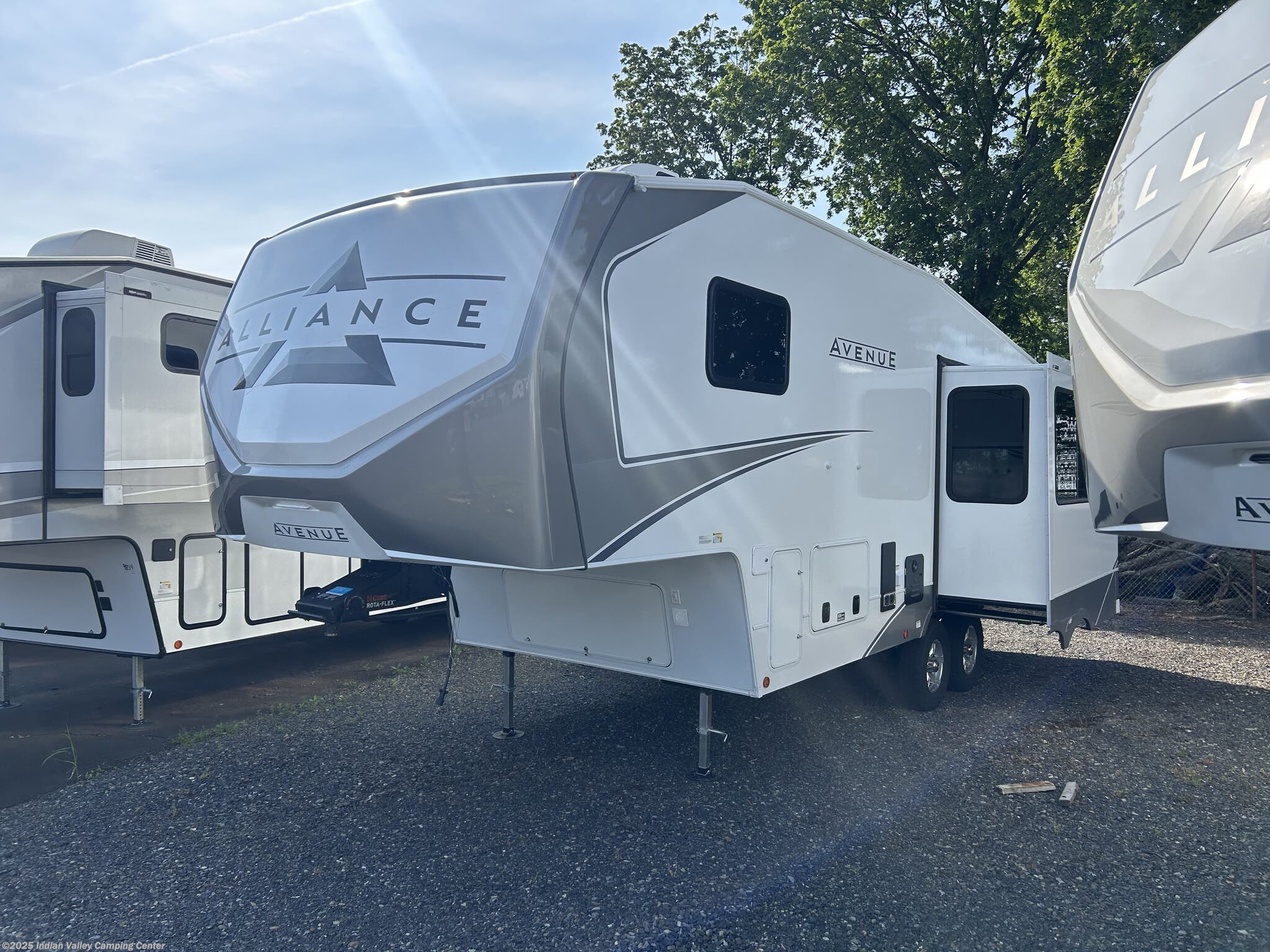 Call now about this 2026 Alliance RV Avenue All-Access Series 23ML! 2026 Alliance RV Avenue All-Access Series 23ML - New Fifth Wheel For Sale by Indian Valley Camping Center in Souderton, Pennsylvania features External Shower, Awning, Air Conditioning, TV, Ladder