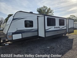 2020 Fleetwood Prowler 320BH - Used Travel Trailer for sale by Indian Valley Camping Center in Souderton, Pennsylvania