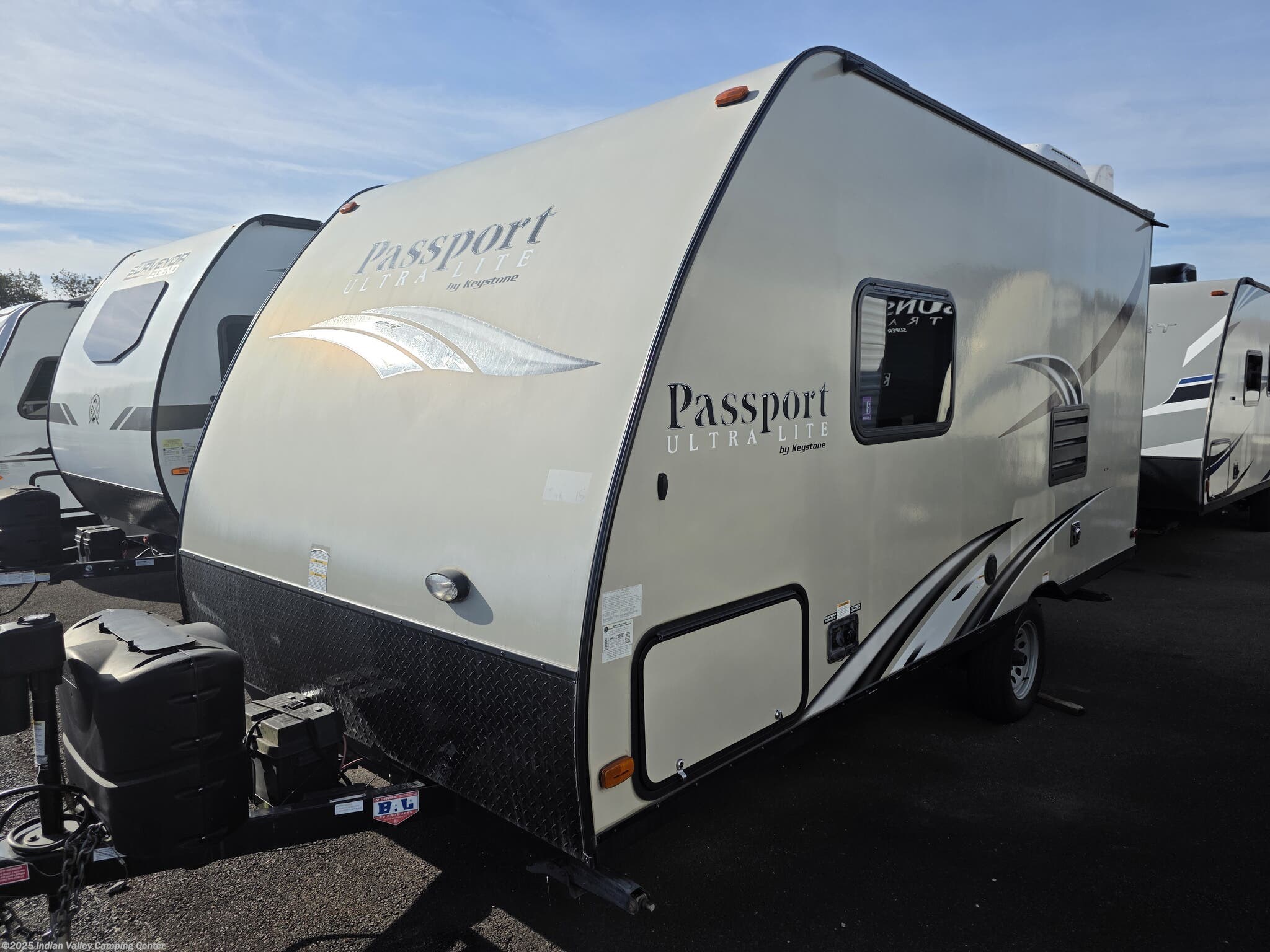 Call now about this 2016 Keystone Passport SL Series 151ML! 2016 Keystone Passport SL Series 151ML - Used Travel Trailer For Sale by Indian Valley Camping Center in Souderton, Pennsylvania features Auxiliary Battery, Air Conditioning, Water Heater, Awning, Microwave