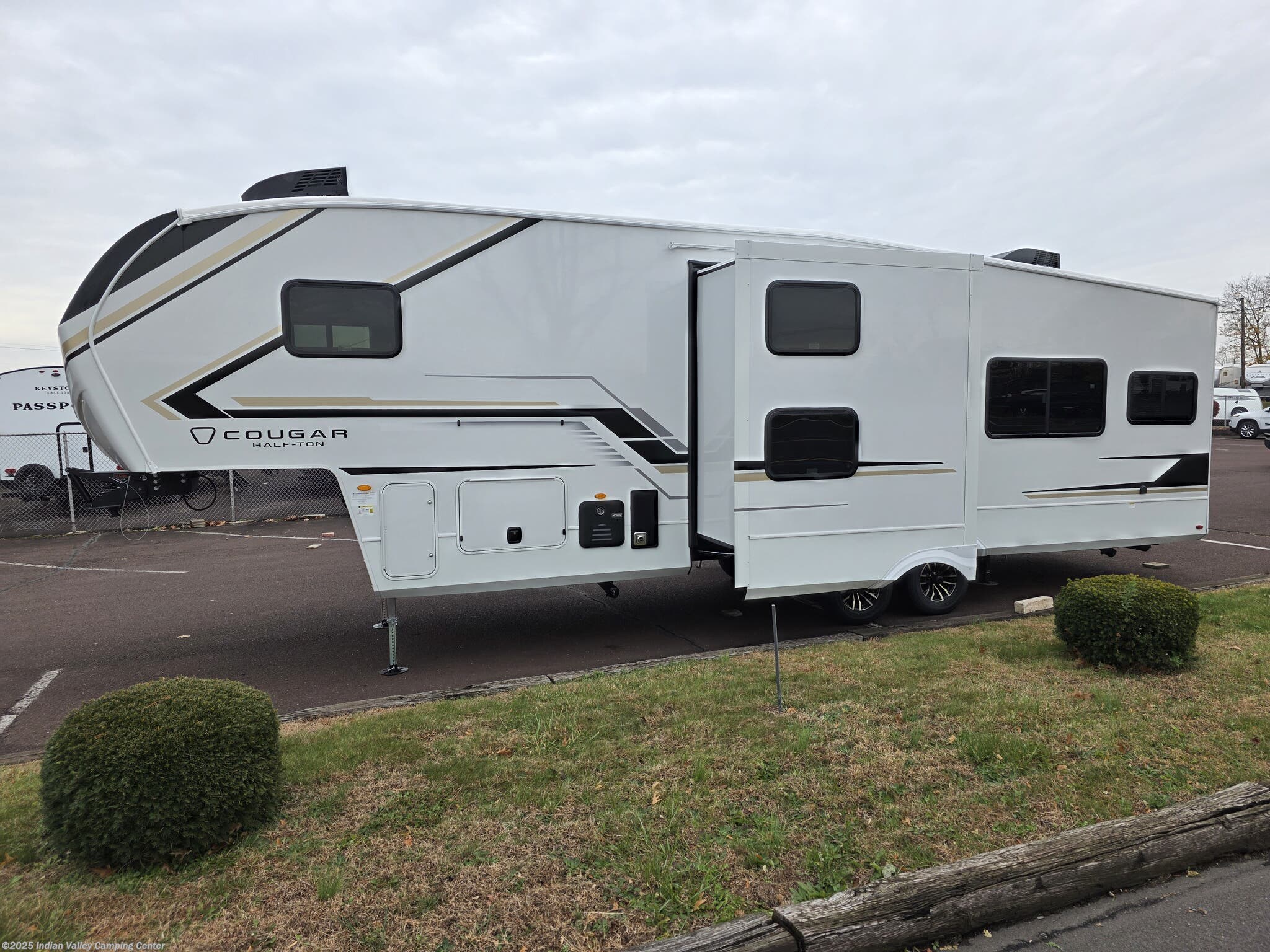 Contact us now about this 2026 Keystone Cougar Half-Ton 29MBD! 2026 Cougar Half-Ton 29MBD by Keystone from Indian Valley Camping Center in Souderton, Pennsylvania