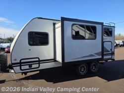 2021 Winnebago Micro Minnie 2100BH - Used Travel Trailer for sale by Indian Valley Camping Center in Souderton, Pennsylvania