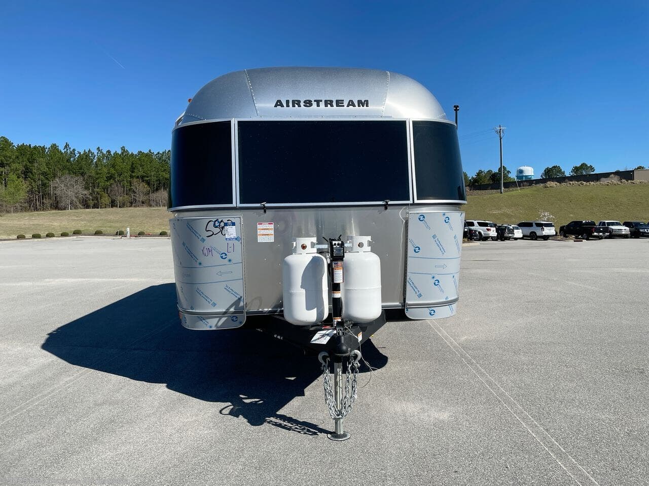 Contact us now about this 2025 Airstream Trade Wind 25FB! 2025 Trade Wind 25FB by Airstream from Blue Compass RV Columbia in Lexington, South Carolina