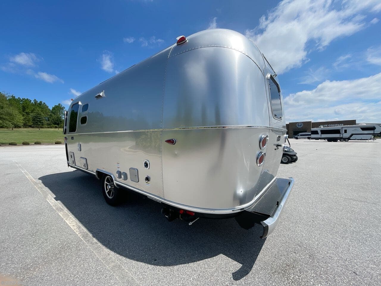 Contact us now about this 2026 Airstream Caravel 22FB! 2026 Caravel 22FB by Airstream from Blue Compass RV Columbia in Lexington, South Carolina