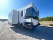 Contact us now about this 2026 Brinkley RV Model Z 2810! 2026 Model Z 2810 by Brinkley RV from Blue Compass RV Columbia in Lexington, South Carolina