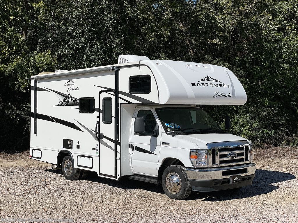Call now about this 2023 East to West Entrada 2200S! 2023 East to West Entrada 2200S - Used Class C For Sale by Blue Compass RV Columbia in Lexington, South Carolina features Slideout