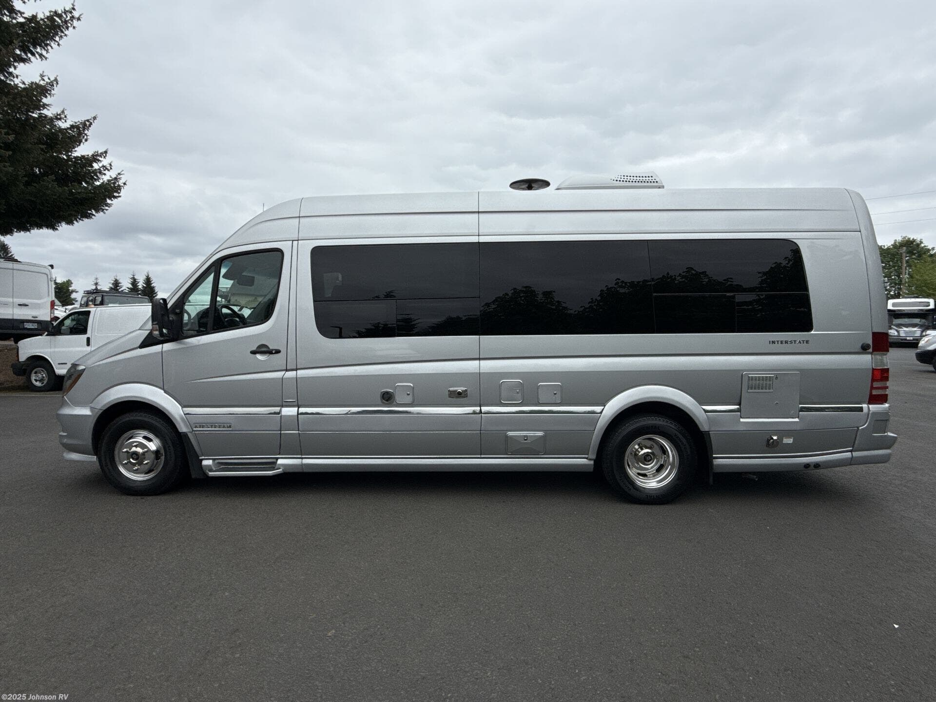 Email now about this 2016 Airstream Interstate Grand Tour EXT Twin! Used 2016 Airstream Interstate Grand Tour EXT Twin available in Sandy, Oregon