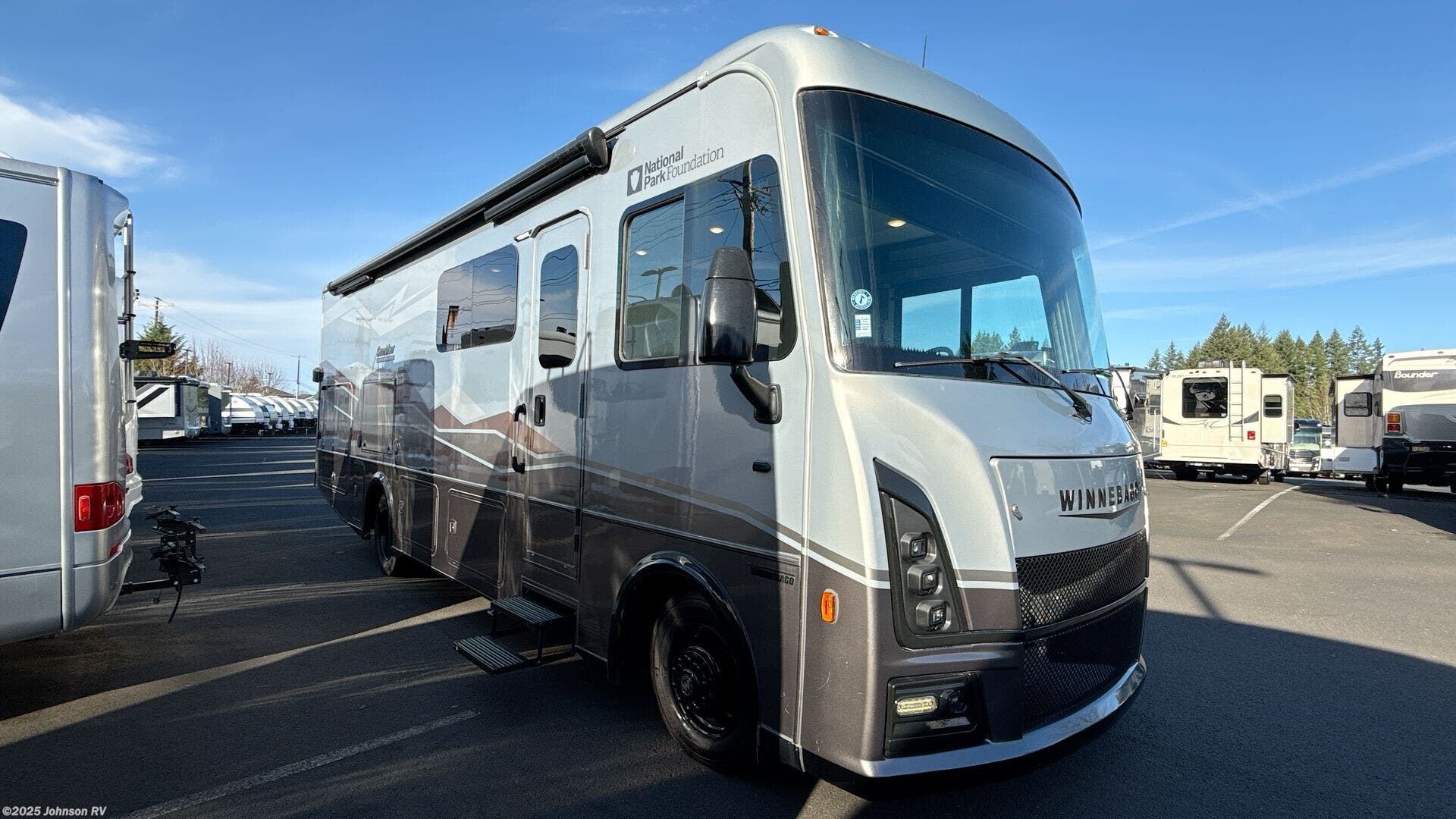 Email now about this 2023 Winnebago Sunstar NPF 29NP! Used 2023 Winnebago Sunstar NPF 29NP available in Sandy, Oregon