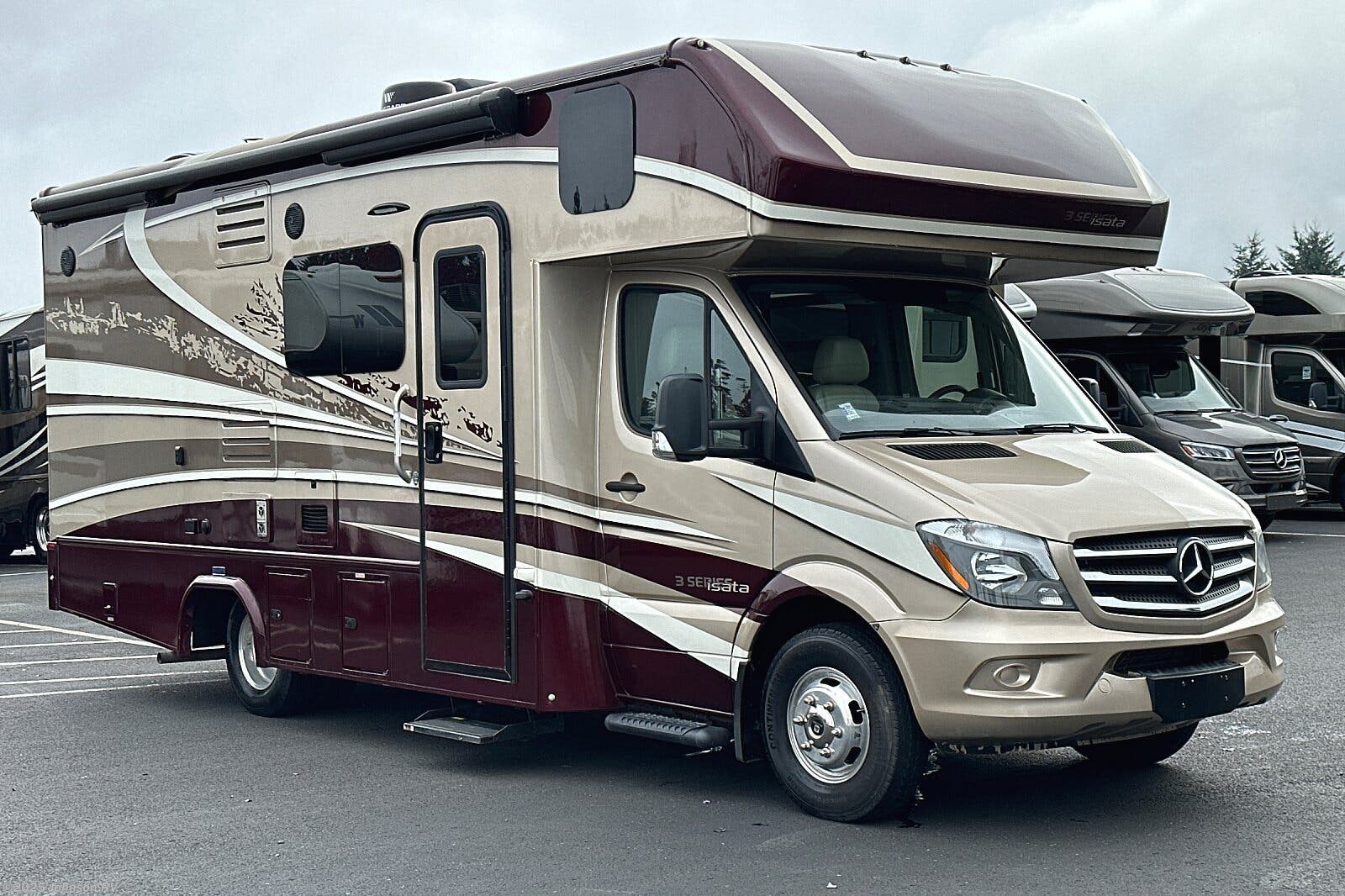 Email now about this 2019 Dynamax Corp Isata 3 Series 24FW! Used 2019 Dynamax Corp Isata 3 Series 24FW available in Sandy, Oregon