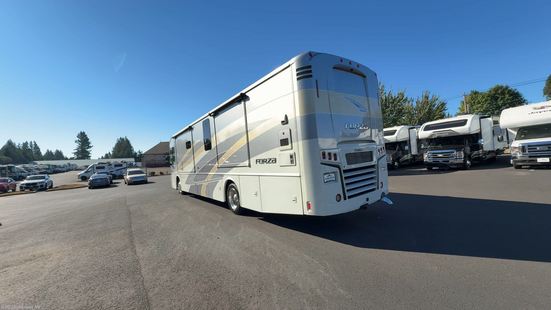 Contact us now about this 2023 Winnebago Forza 38W! 2023 Forza 38W by Winnebago from Johnson RV in Sandy, Oregon