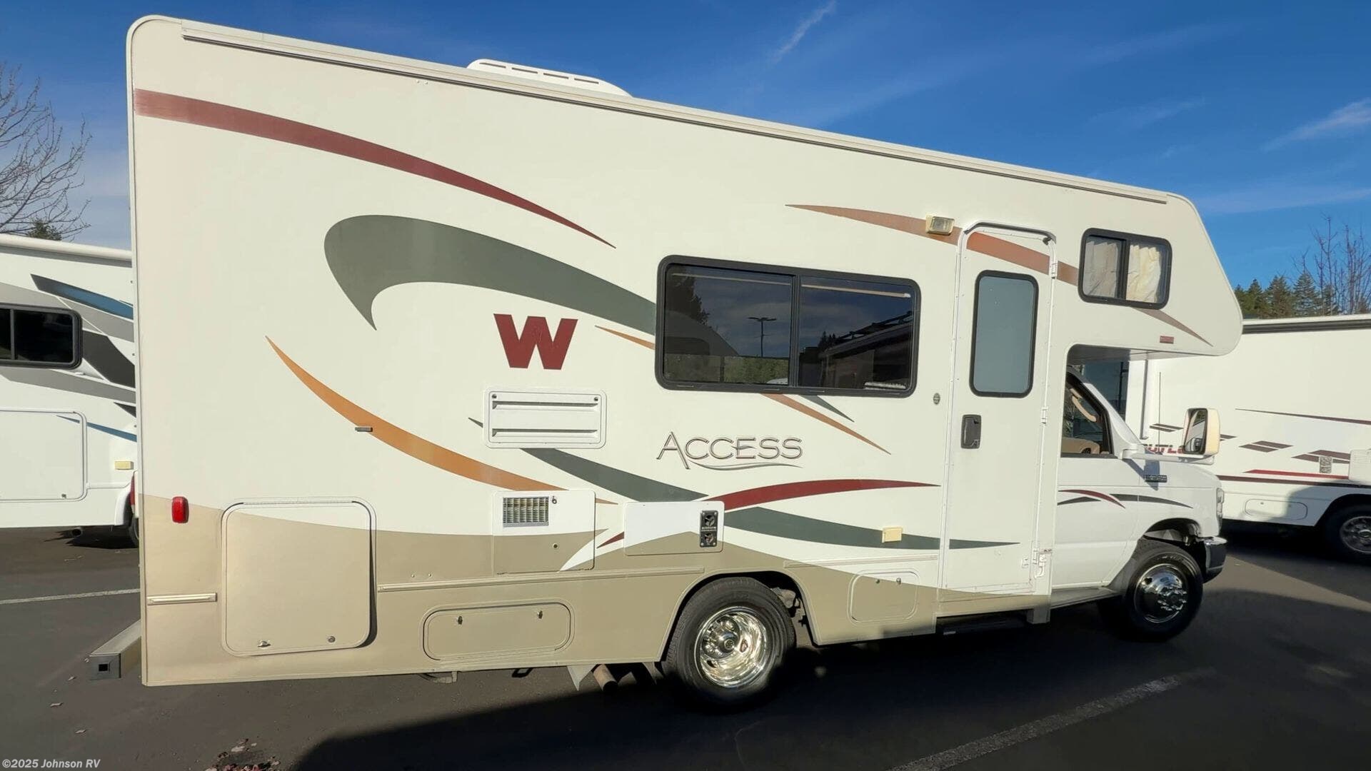 Used 2008 Winnebago Access 22B available in Sandy, Oregon