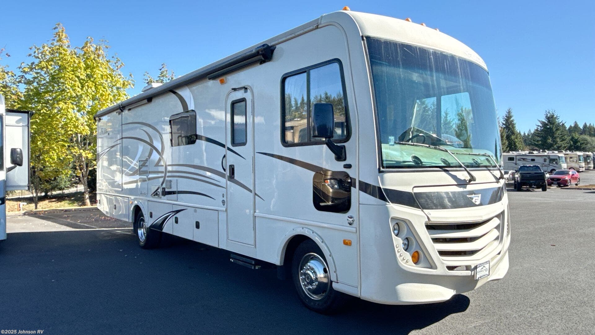 Email now about this 2018 Fleetwood Flair 31W! Used 2018 Fleetwood Flair 31W available in Sandy, Oregon