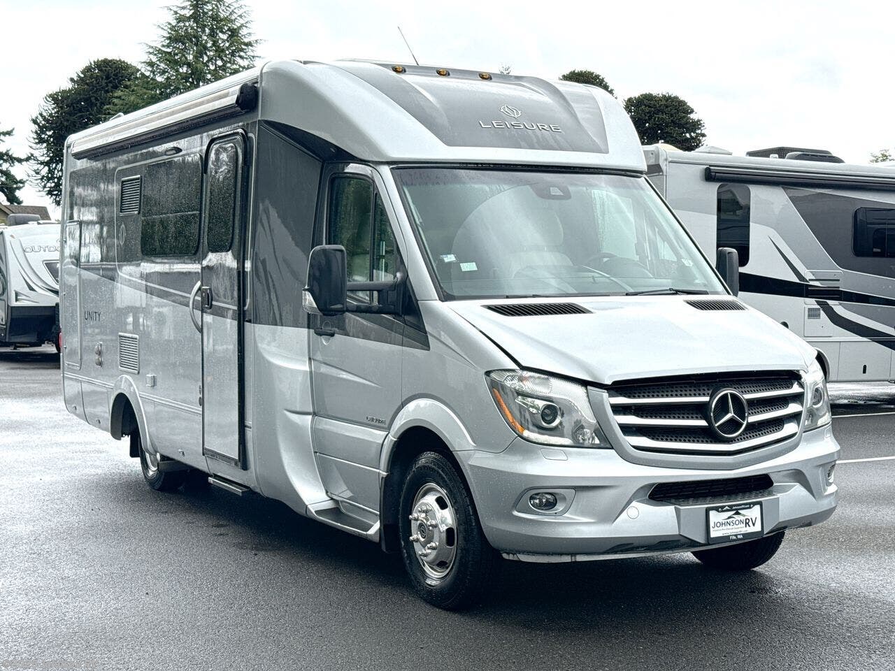 Contact us now about this 2019 Leisure Travel Unity U24MB! 2019 Unity U24MB by Leisure Travel from Johnson RV in Sandy, Oregon