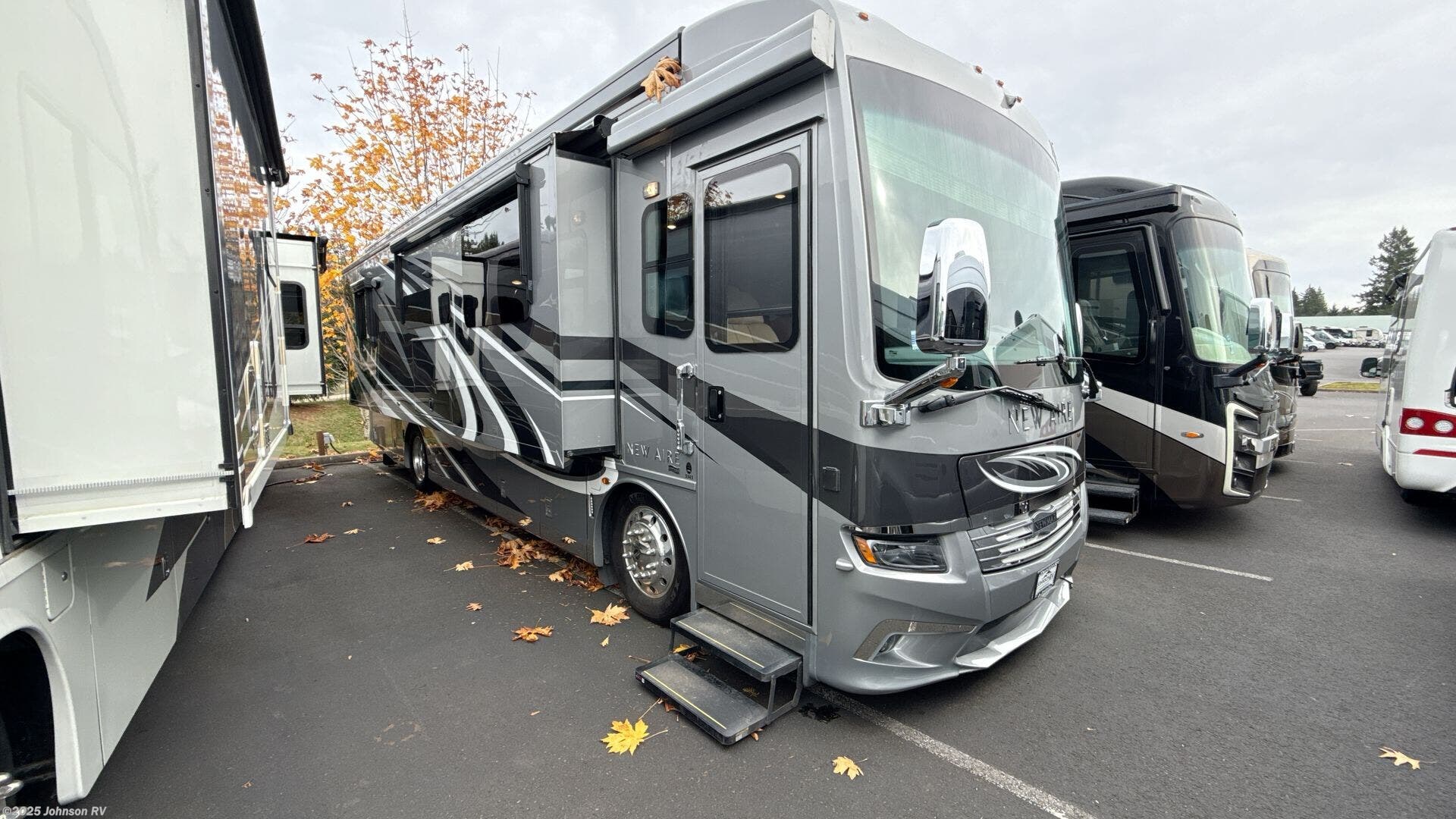 Contact us now about this 2019 Newmar New Aire 3343! 2019 New Aire 3343 by Newmar from Johnson RV in Sandy, Oregon