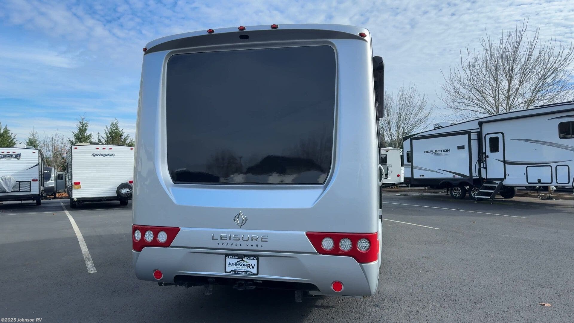 Contact us now about this 2025 Leisure Travel Wonder W24MBL! 2025 Wonder W24MBL by Leisure Travel from Johnson RV in Sandy, Oregon