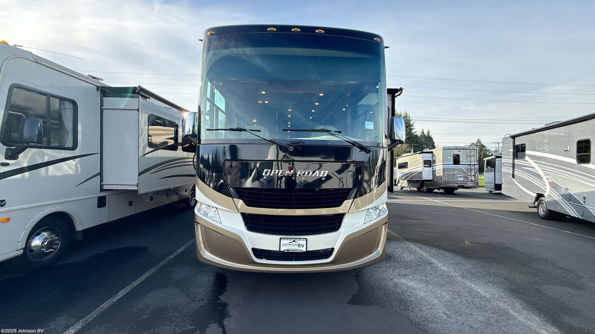 Used 2019 Tiffin Open Road Allegro 32 SA available in Sandy, Oregon