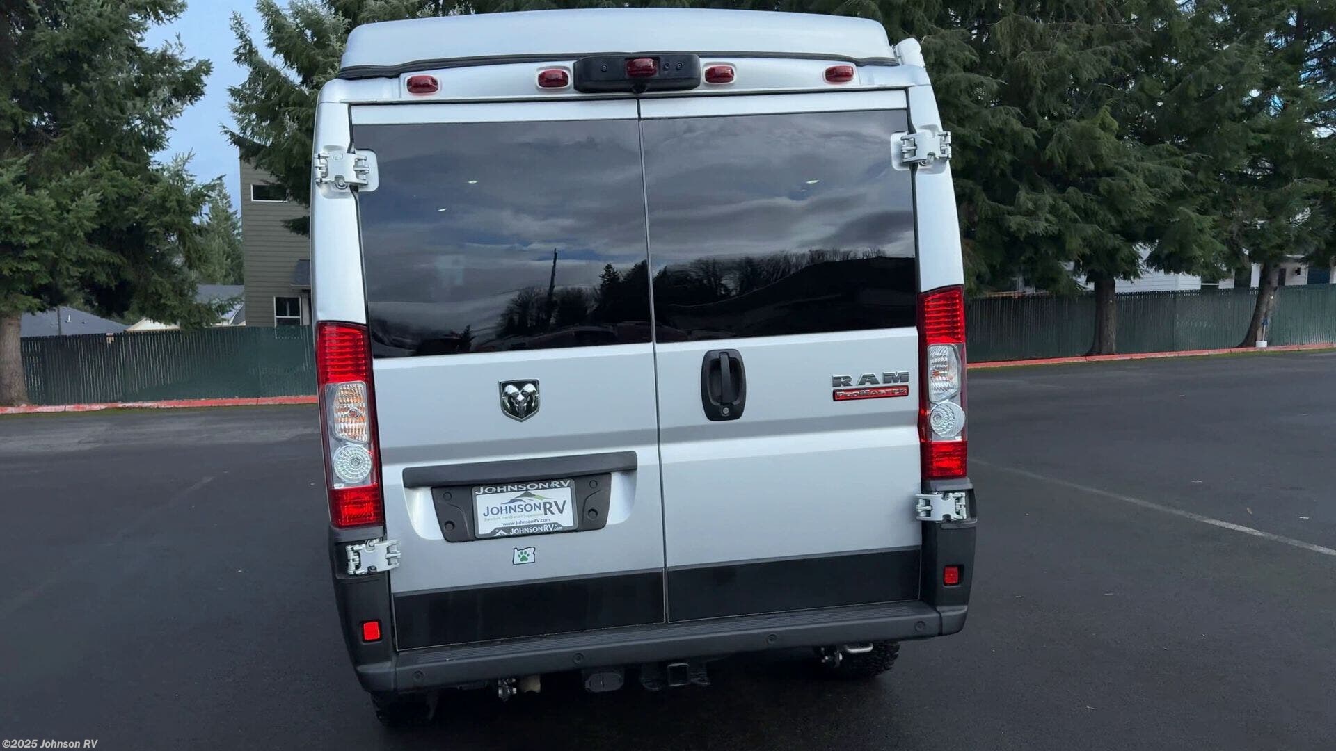 Contact us now about this 2022 Pleasure-Way Tofino Tofino! 2022 Tofino Tofino by Pleasure-Way from Johnson RV in Sandy, Oregon