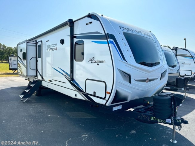 2024 Freedom Express Ultra Lite 320BHDS by Coachmen from Ancira RV in Boerne, Texas