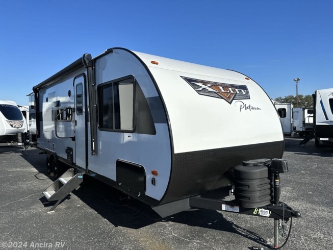 2024 Forest River Wildwood X-Lite 273QBXL - New Travel Trailer For Sale by Ancira RV in Boerne, Texas