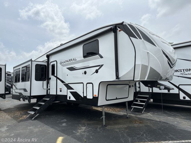 2024 Chaparral 336TSIK by Coachmen from Ancira RV in Boerne, Texas