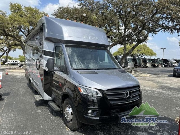 Email now about this 2025 Tiffin Wayfarer 25 XRW! New 2025 Tiffin Wayfarer 25 XRW available in Boerne, Texas