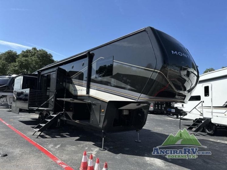 Email now about this 2026 Keystone Montana 3532SP! New 2026 Keystone Montana 3532SP available in Boerne, Texas