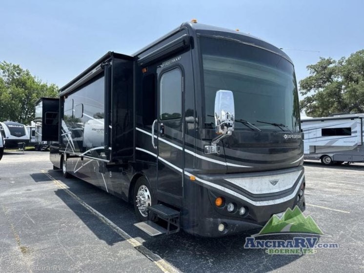 Email now about this 2014 Fleetwood Expedition 40X! Used 2014 Fleetwood Expedition 40X available in Boerne, Texas