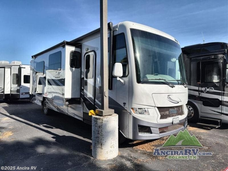 Email now about this 2022 Newmar Bay Star Sport 3316! Used 2022 Newmar Bay Star Sport 3316 available in Boerne, Texas