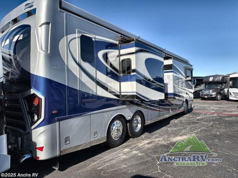 Contact us now about this 2022 Newmar Dutch Star 4081! 2022 Dutch Star 4081 by Newmar from Ancira RV in Boerne, Texas