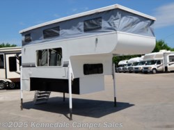 2006 Outfitter Apex 8 2006 Outfitter Apex 8