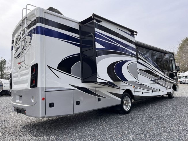 2018 Bounder 35K by Fleetwood from Commonwealth RV in Ashland, Virginia