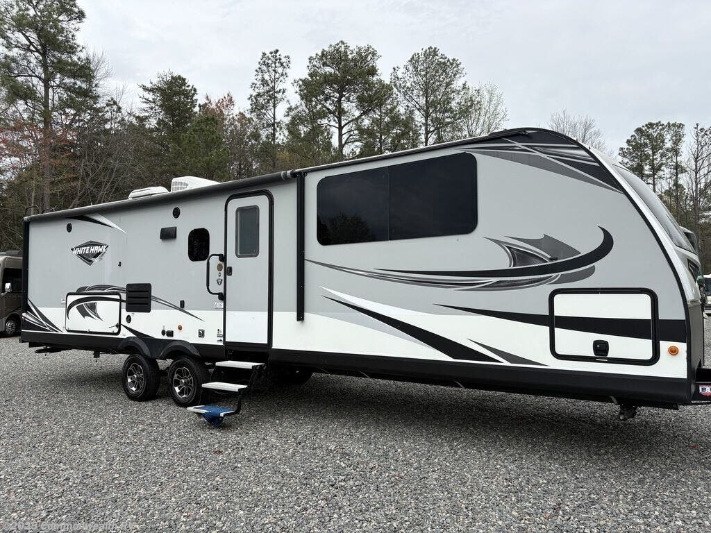 Call now about this 2019 Jayco White Hawk 32KBS! 2019 Jayco White Hawk 32KBS - Used Travel Trailer For Sale by Commonwealth RV in Ashland, Virginia
