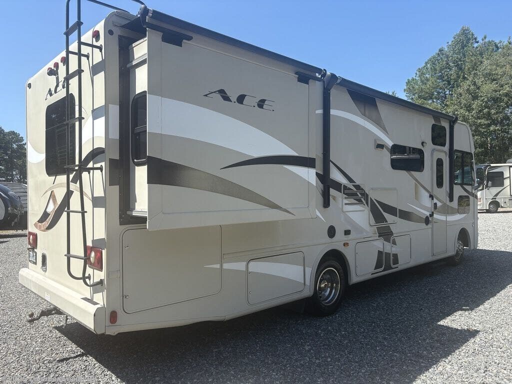 Contact us now about this 2015 Thor Motor Coach A.C.E. 30.1! 2015 A.C.E. 30.1 by Thor Motor Coach from Commonwealth RV in Ashland, Virginia