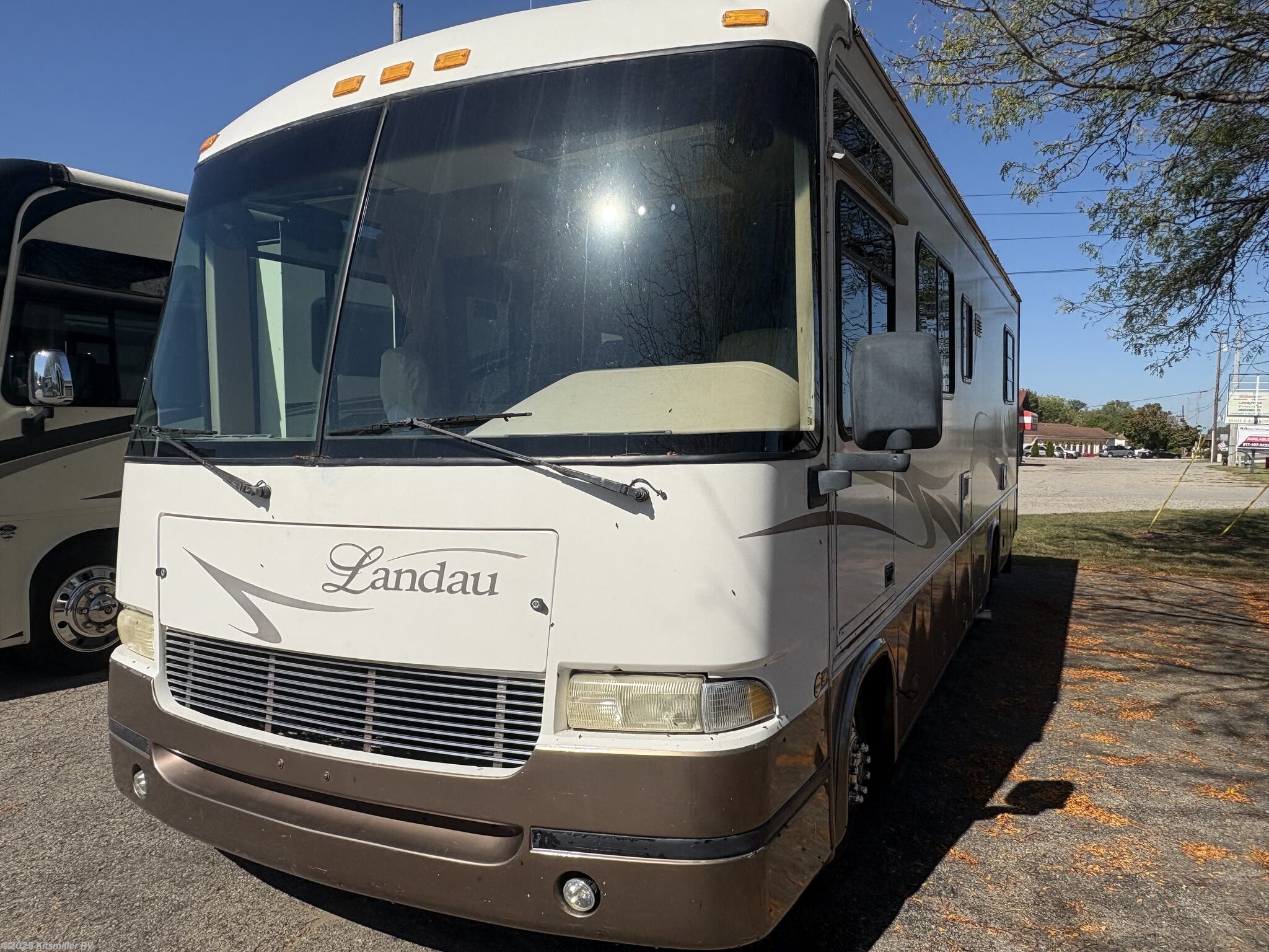 Email now about this 2001 Georgie Boy Landau ! Used 2001 Georgie Boy Landau available in Mason, Michigan