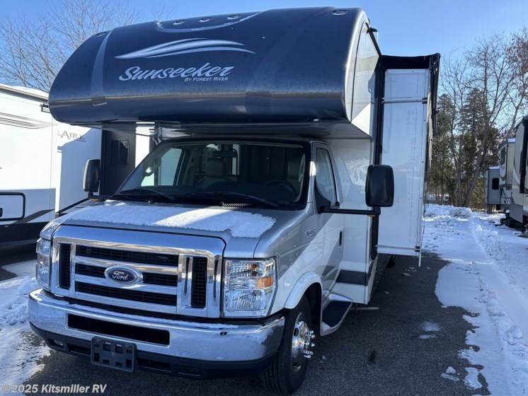 Email now about this 2017 Forest River Sunseeker ! Used 2017 Forest River Sunseeker available in Mason, Michigan