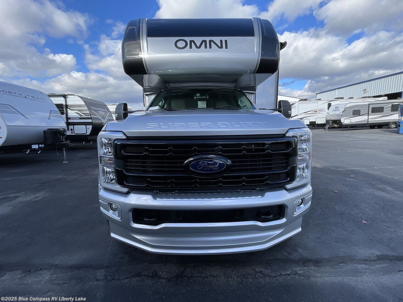 New 2026 Thor Motor Coach Omni Trail X32 available in Liberty Lake, Washington