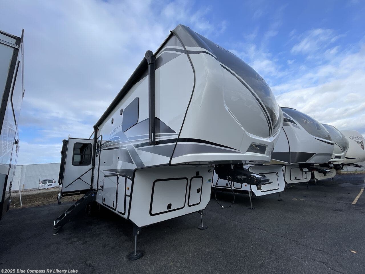Contact us now about this 2024 Keystone Montana 3123RL! 2024 Montana 3123RL by Keystone from Blue Compass RV Liberty Lake in Liberty Lake, Washington