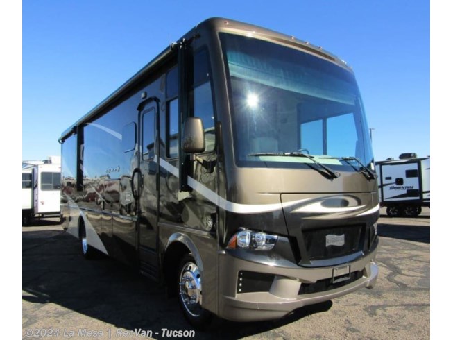 Used 2018 Newmar Bay Star 3124 available in Tucson, Arizona