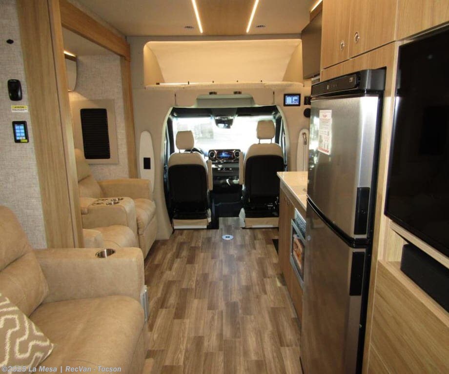 Contact us now about this 2026 Tiffin Wayfarer 25XRW! 2026 Wayfarer 25XRW by Tiffin from La Mesa | RecVan - Tucson in Tucson, Arizona
