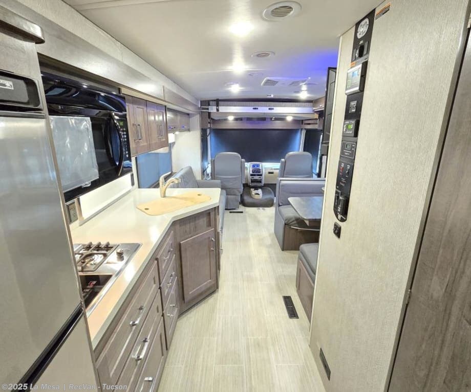 Contact us now about this 2022 Winnebago Adventurer 29B! 2022 Adventurer 29B by Winnebago from La Mesa | RecVan - Tucson in Tucson, Arizona