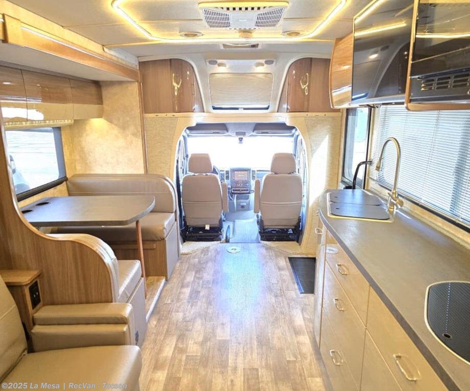 Contact us now about this 2018 Winnebago View 24D! 2018 View 24D by Winnebago from La Mesa | RecVan - Tucson in Tucson, Arizona