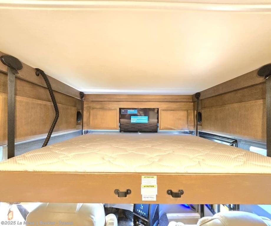 Used 2021 Thor Motor Coach Venetian 40L available in Tucson, Arizona