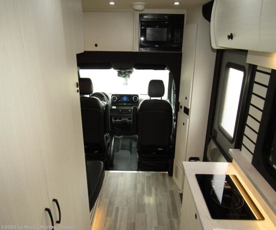 New 2025 Pleasure-Way Plateau XLRB available in Tucson, Arizona