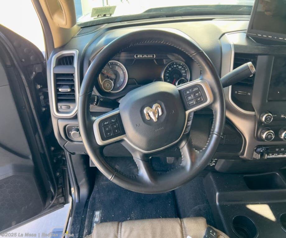 Contact us now about this 2021 Dynamax Corp ISATA 5 28SS 4X4! 2021 ISATA 5 28SS 4X4 by Dynamax Corp from La Mesa | RecVan - Mesa in Mesa, Arizona