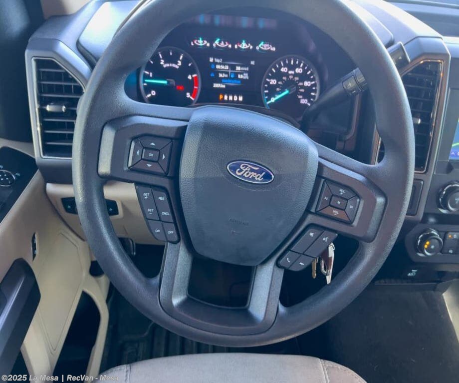 Contact us now about this 2021 Thor Motor Coach Omni XG32! 2021 Omni XG32 by Thor Motor Coach from La Mesa | RecVan - Mesa in Mesa, Arizona