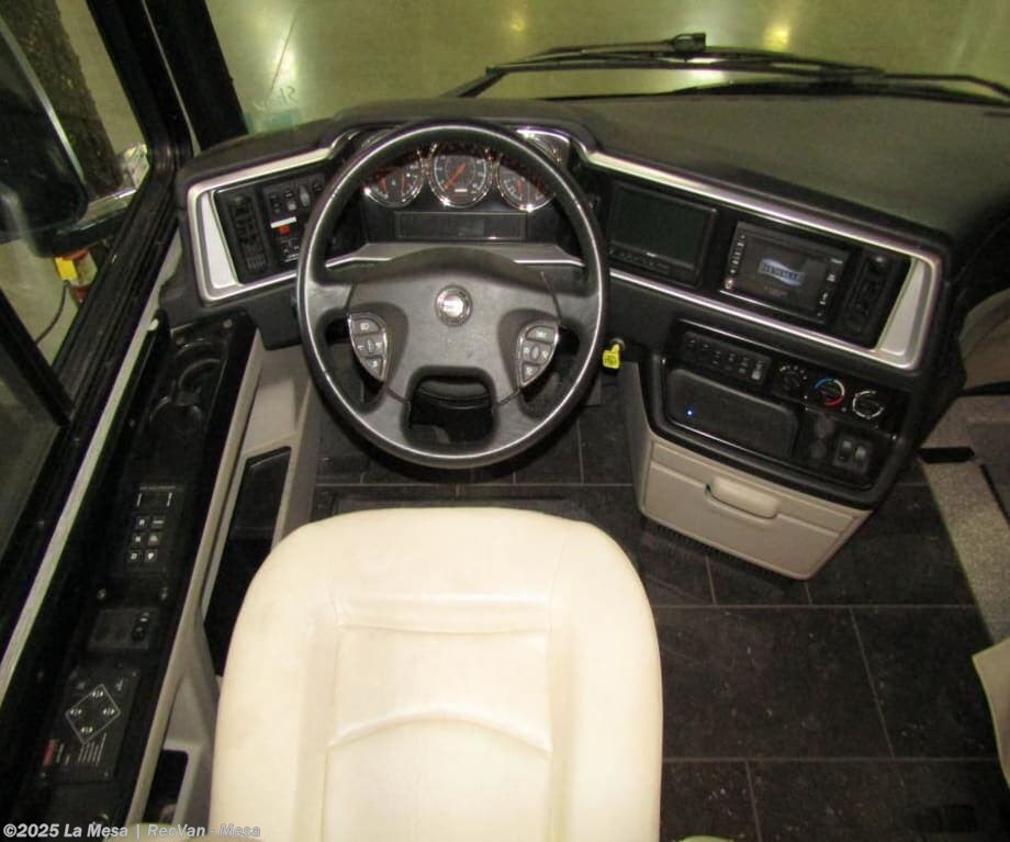 Call now about this 2018 Newmar Ventana 3709! 2018 Newmar Ventana 3709 - Used Class A For Sale by La Mesa | RecVan - Mesa in Mesa, Arizona