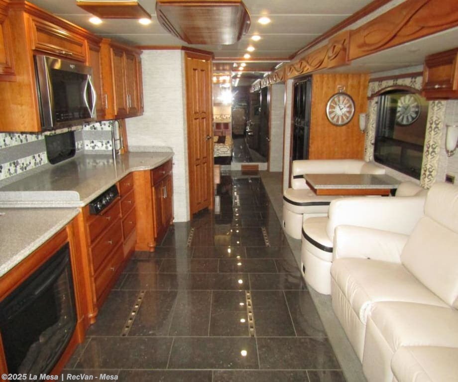 Used 2018 Newmar Ventana 3709 available in Mesa, Arizona