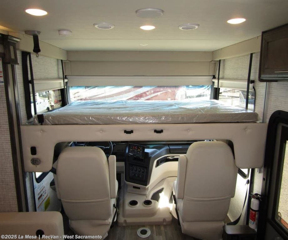 New 2025 Entegra Coach Vision XL 34G available in West Sacramento, California