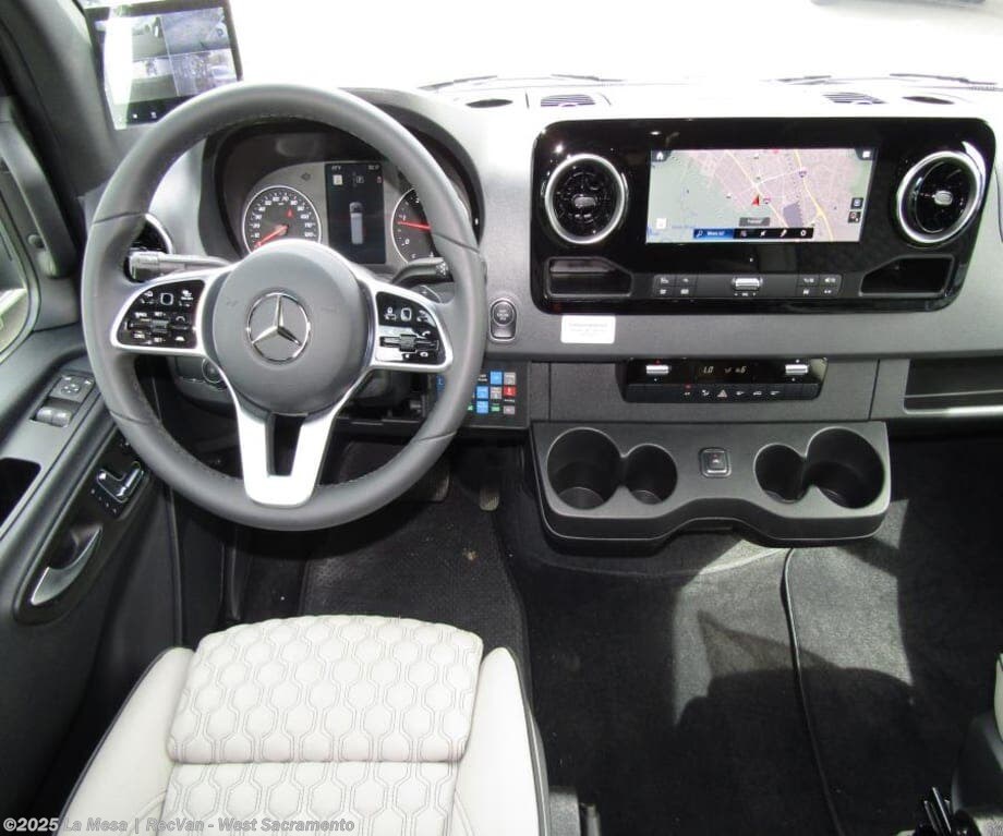 Contact us now about this 2025 Midwest Heritage MD2-HER-AWD! 2025 Heritage MD2-HER-AWD by Midwest from La Mesa | RecVan - West Sacramento in West Sacramento, California